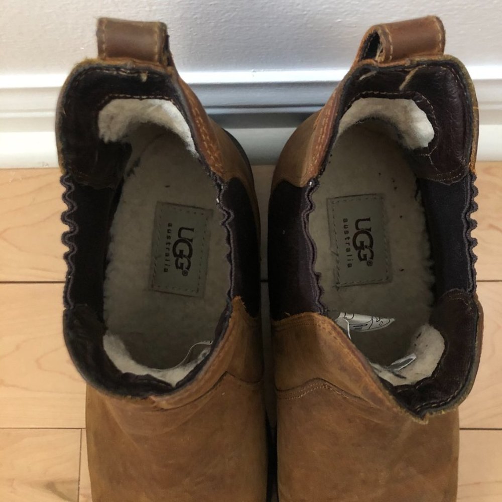 UGG - Bonham Chelsea Boots - Picture 7 of 9